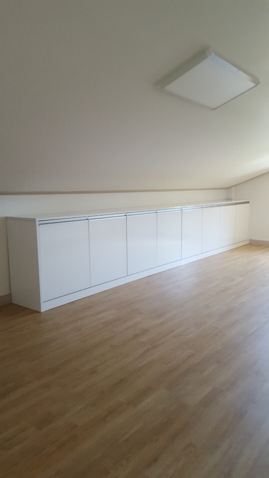 개인주택  옥탁방 수납장